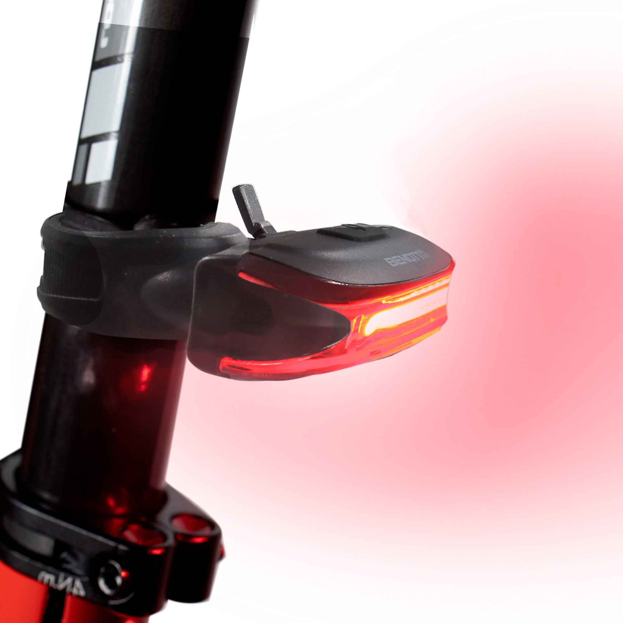 Ciclometa Detalles Luz delantera para bicicleta 130 lumenes recargable 3  funciones JY-6018F Benotto