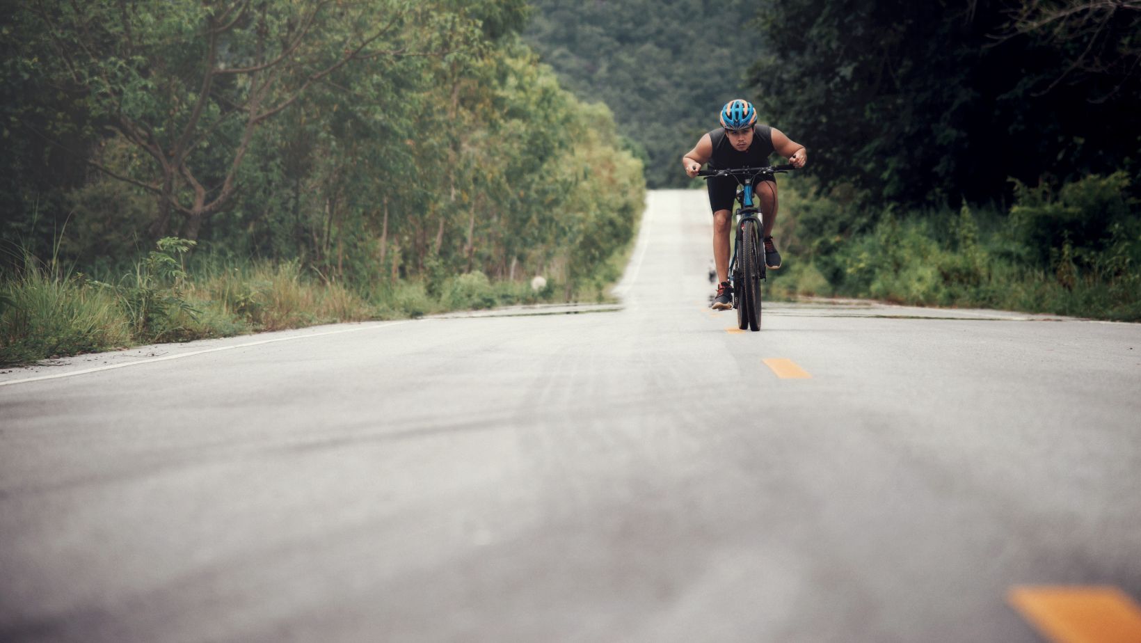 Sobrevive a la contingencia en CDMX: cómo afecta el ozono al ciclista y rutas con más árboles.